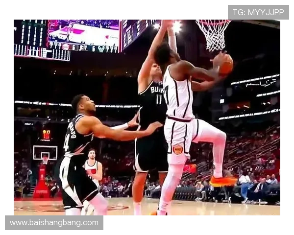 申京迎亚当斯三分绝杀后遭锁喉事件引发热议 申京迎亚当斯三分绝杀后遭锁喉事件引发热议